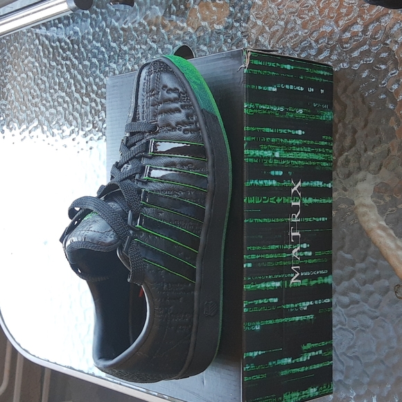 The “Matrix Code” K-SWISS Classic 2000 - Picture 6 of 11